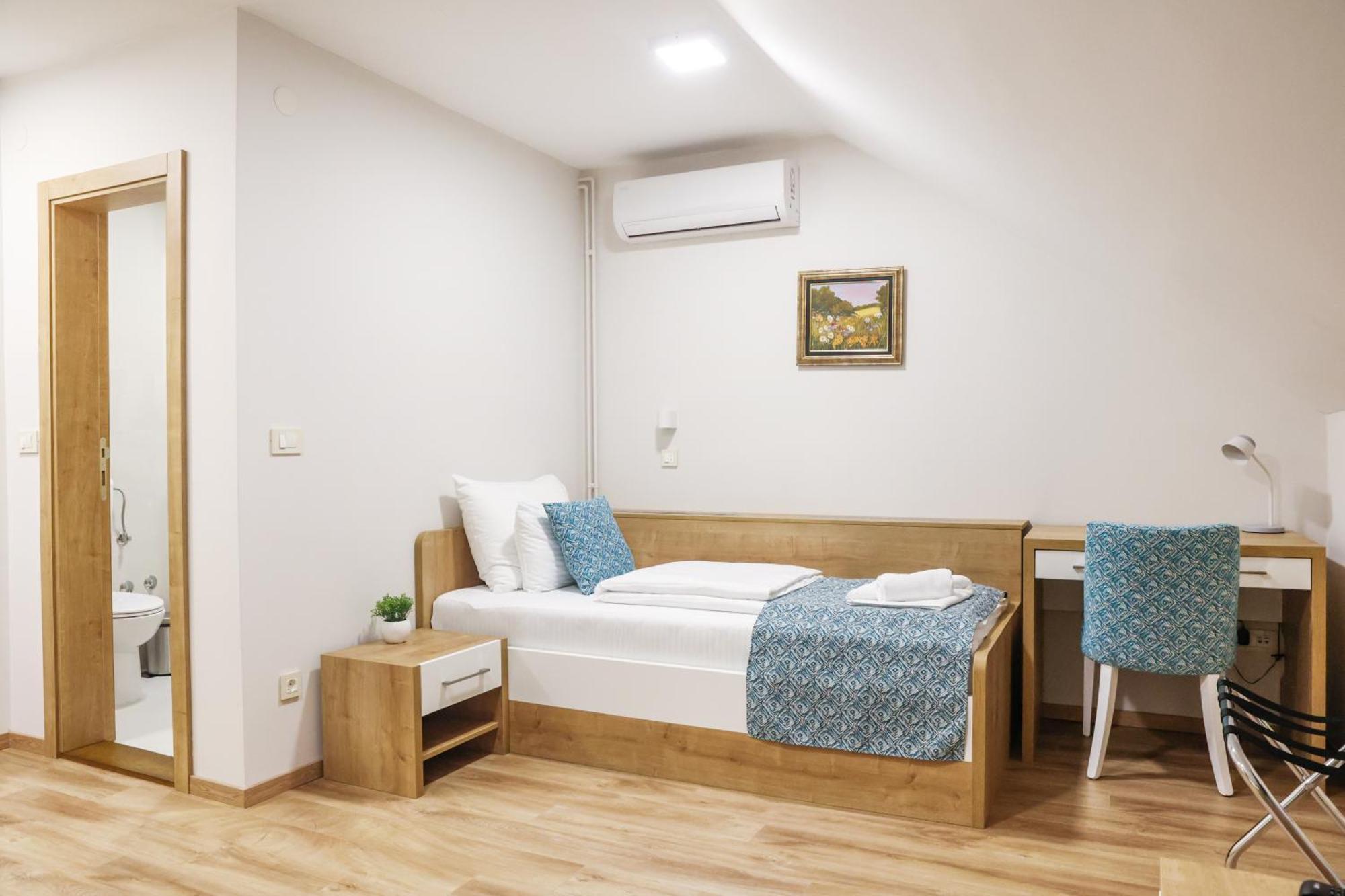 Grand Park Rooms & Apartments Čačak 외부 사진