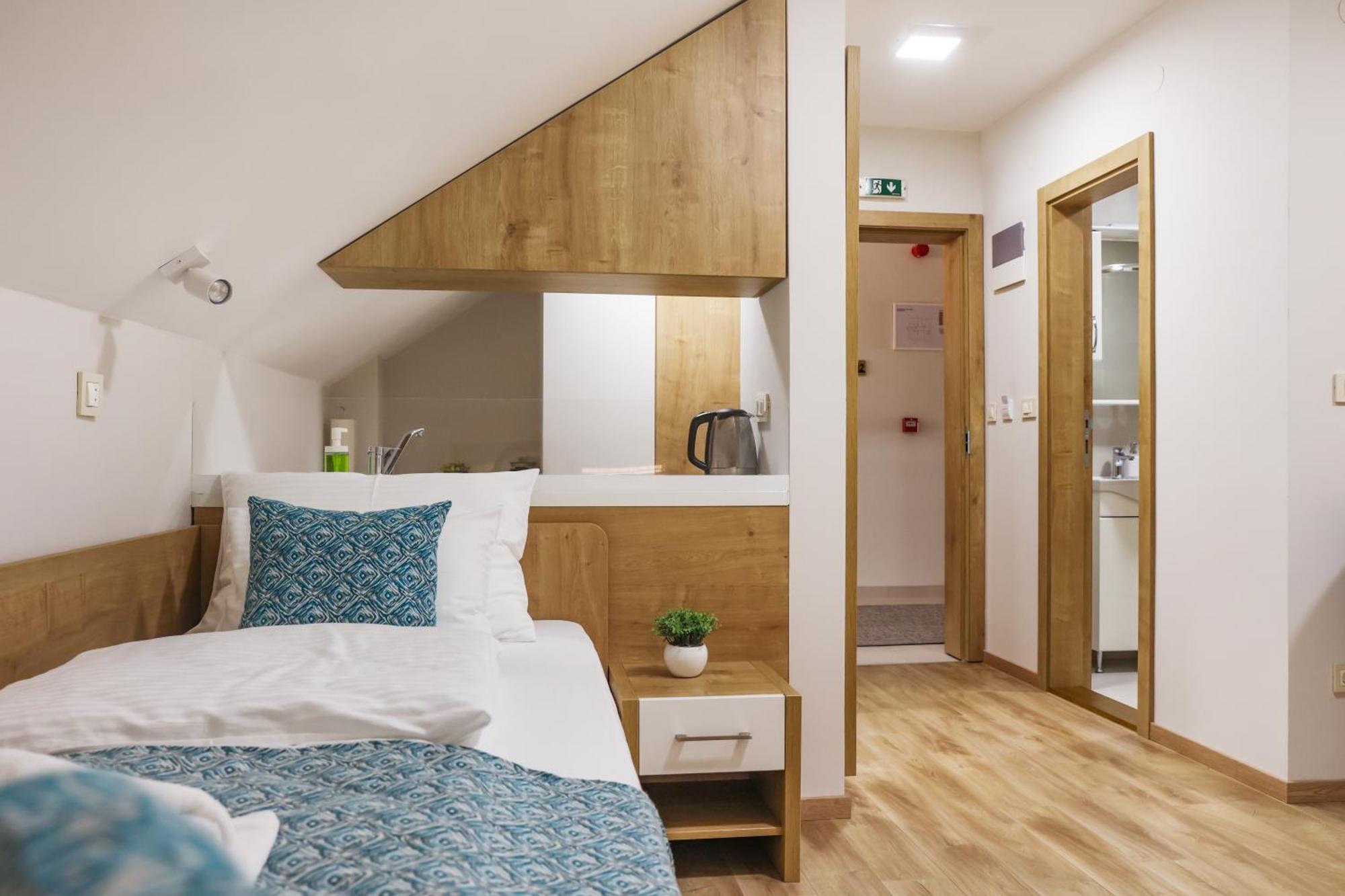 Grand Park Rooms & Apartments Čačak 외부 사진