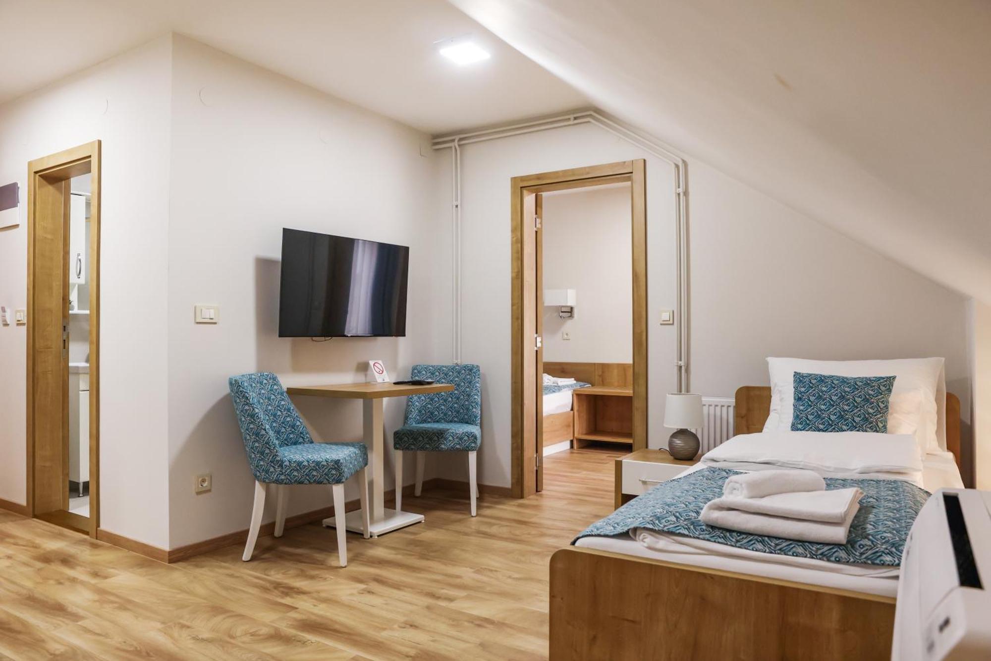 Grand Park Rooms & Apartments Čačak 외부 사진