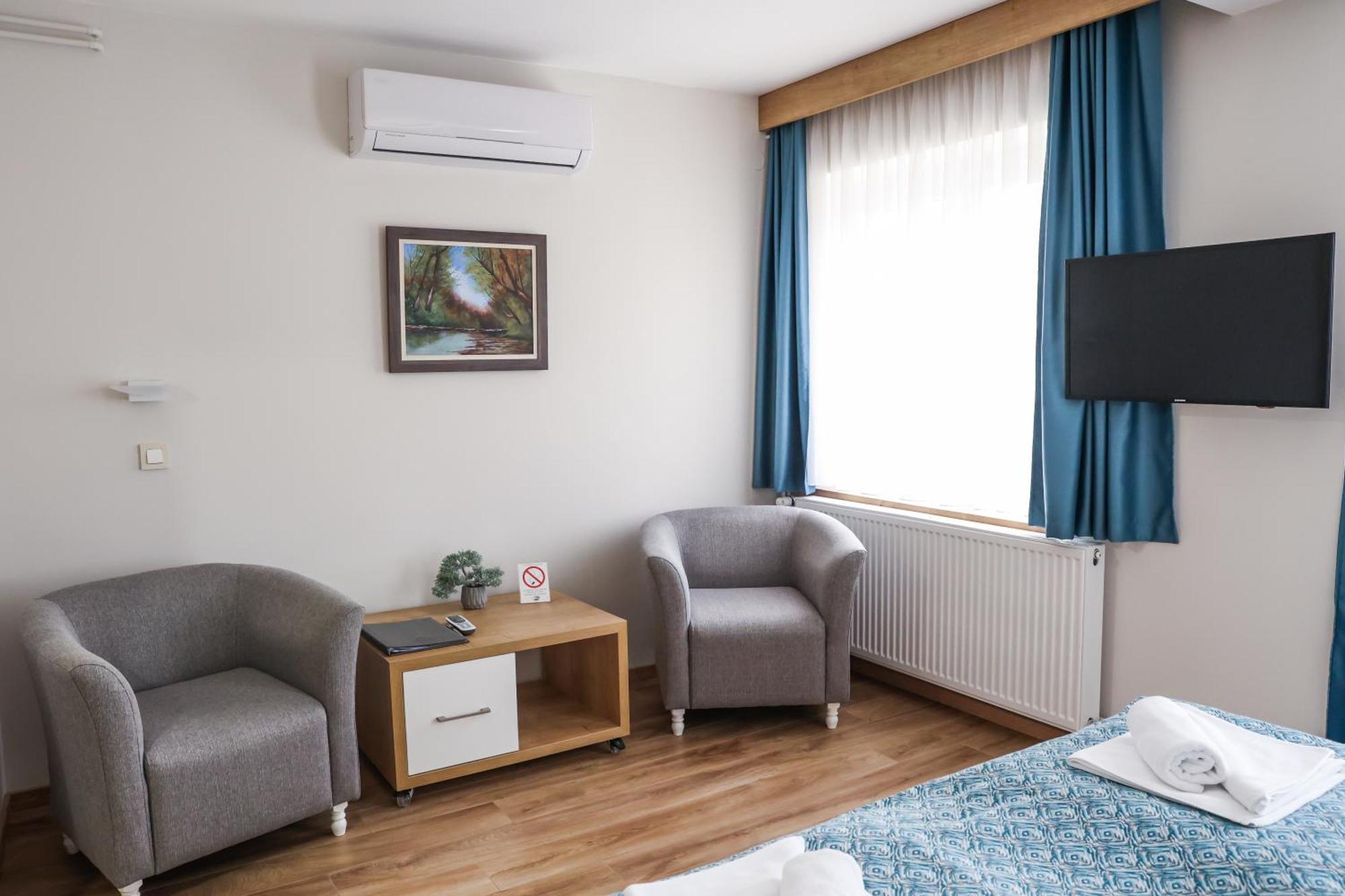 Grand Park Rooms & Apartments Čačak 외부 사진