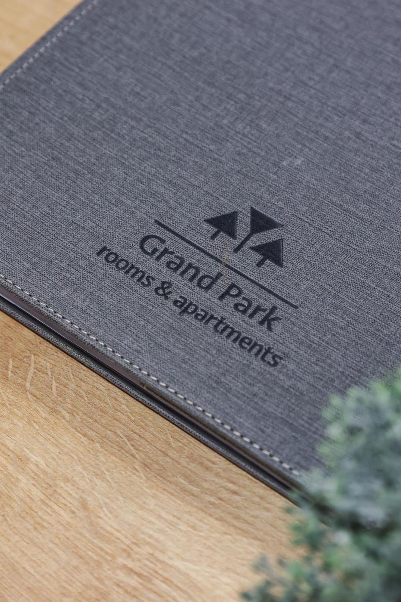 Grand Park Rooms & Apartments Čačak 외부 사진