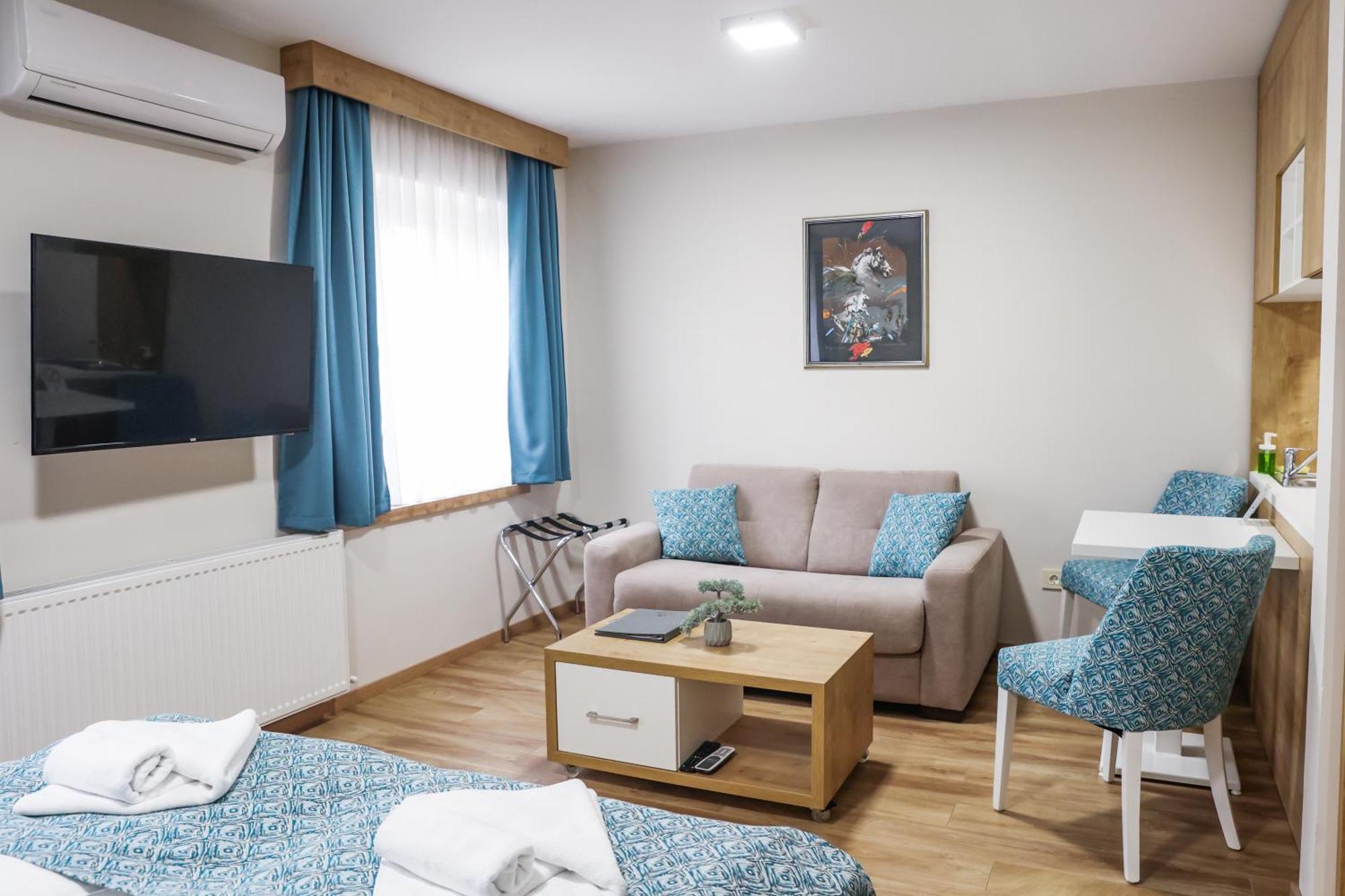 Grand Park Rooms & Apartments Čačak 외부 사진